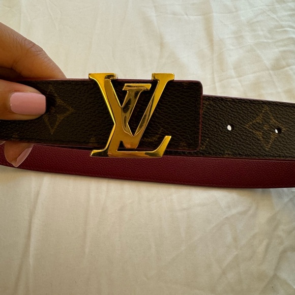 Louis Vuitton Initiales Reversible 30mm Belt, Cherry Red and Monogram Canvas - Picture 10 of 12